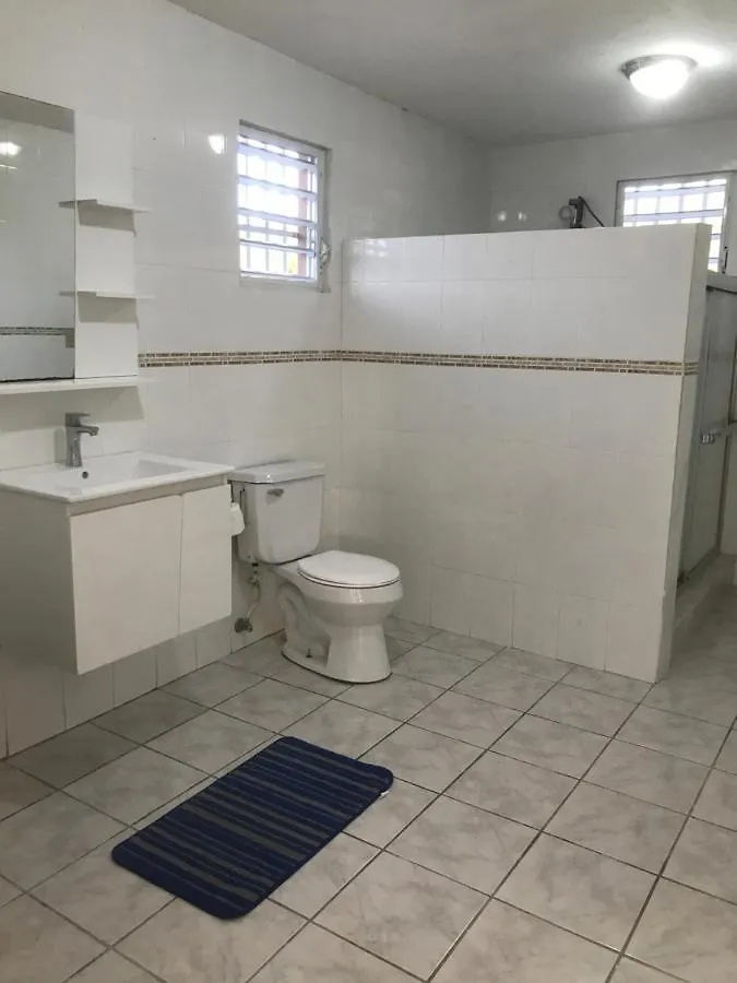 Los Monchis de Guavate inn